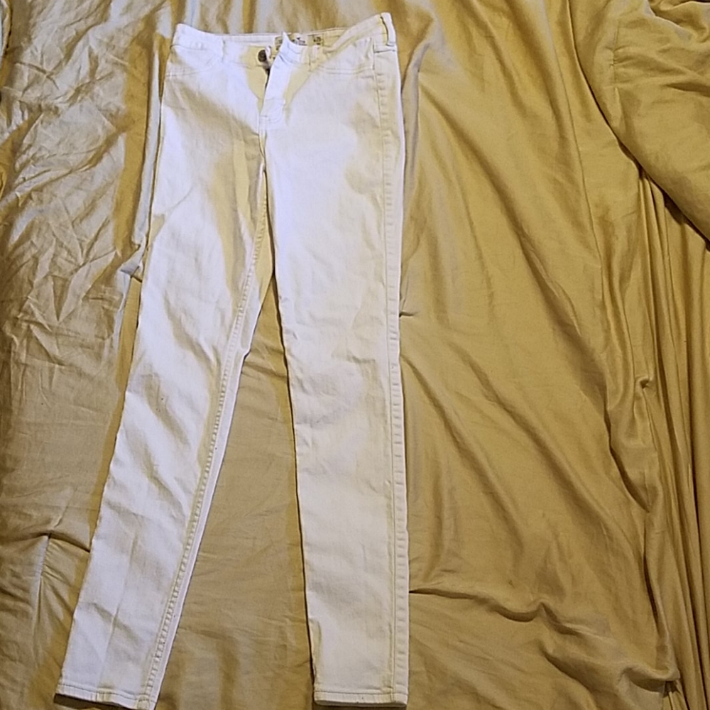 🍊3 for $20🍊Hollister White Skinny Jeans